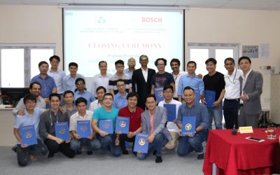 Award ceremony for graduates of the Artificial Intelligence and Applications training program