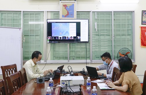 meeting-of-enterprises-and-new-engineers-during-the-pandemic-hcmut-bach-khoa-02