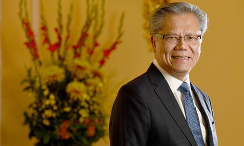 Ông Lê Văn Hiếu, cựu thống đốc bang Nam Úc, là người gốc Việt
