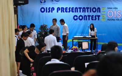 Cuộc thi Presentation Contest: buổi sáng đầy kịch tính