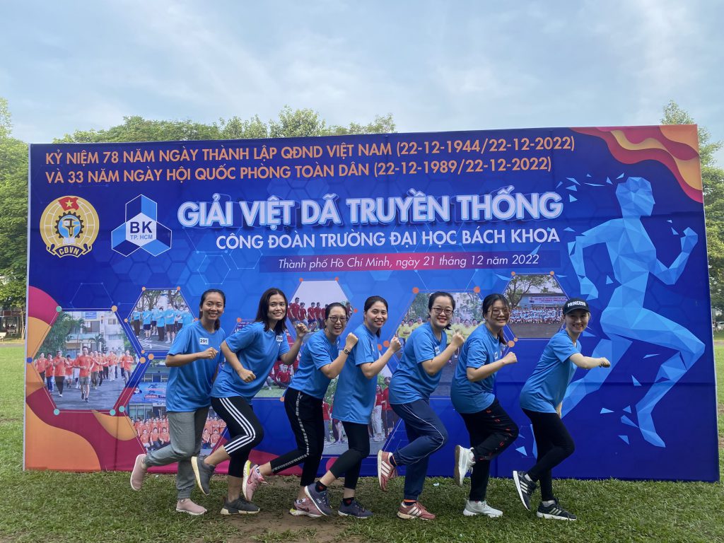 Bộ phận Truyền thông – Tuyển sinh OSIP tham gia giải chạy Việt dã 2022