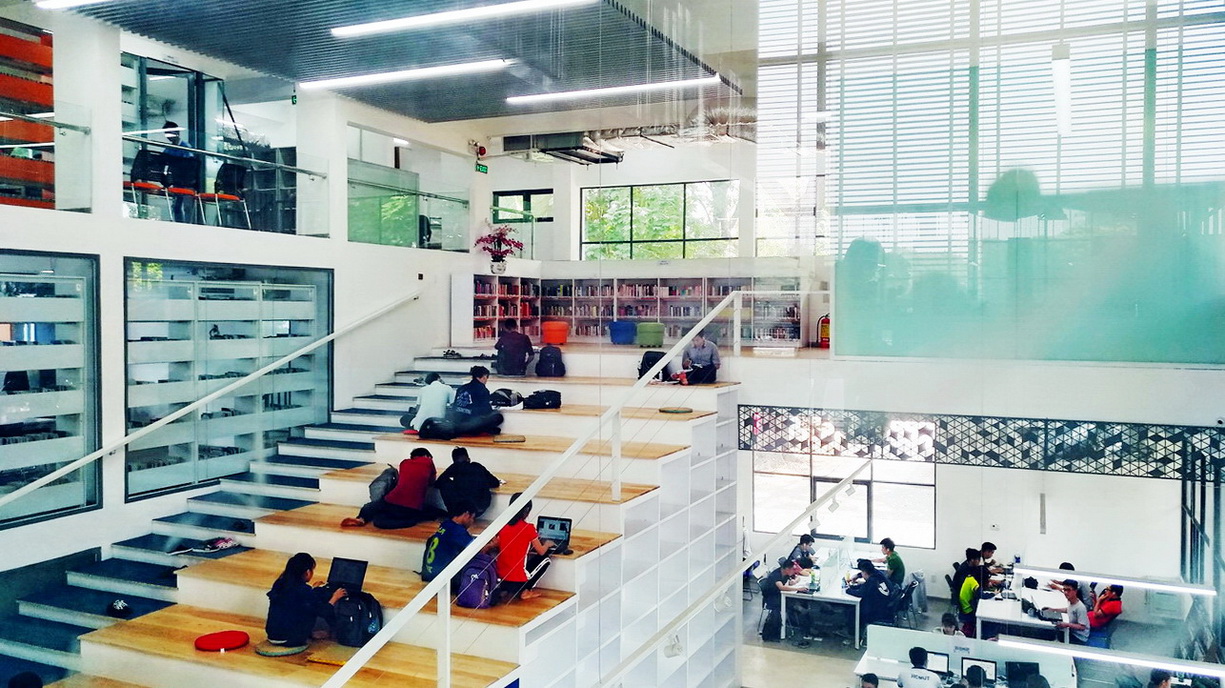 Thu-vien_Bach-khoa-2018_01.jpg